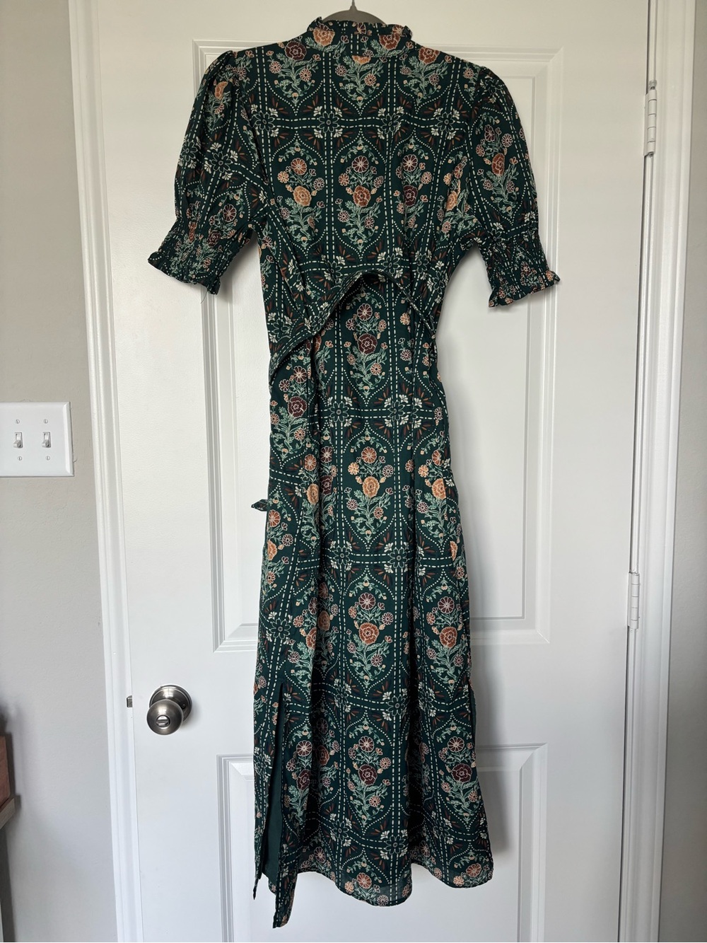 J.Marie Hazel Printed Short Sleeve Button Front Midi Ruffle Size Medium - Picture 6 of 7